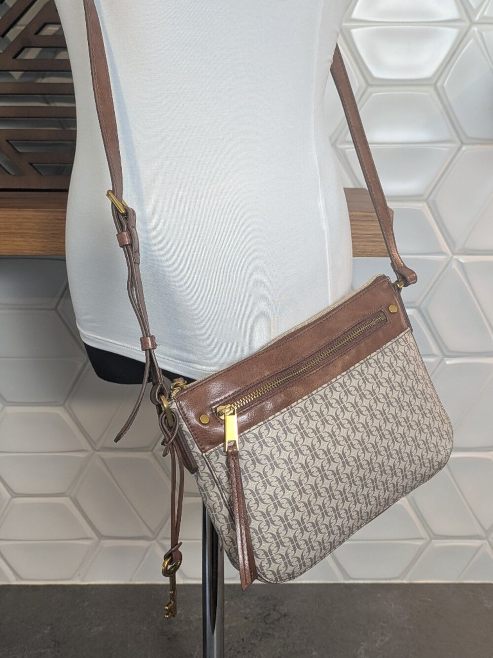 Fossil Farrah Monogram Crossbody Bag Brown Leather PVC Purse Women